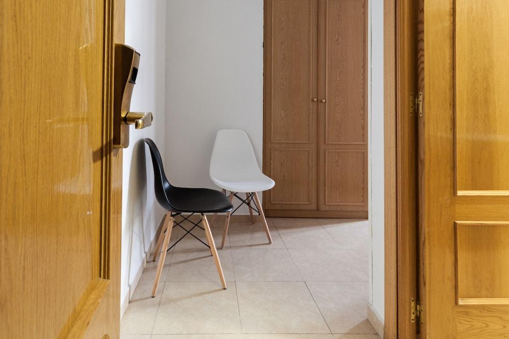 Hostal Josefina-Gran Via Madrid Exterior photo